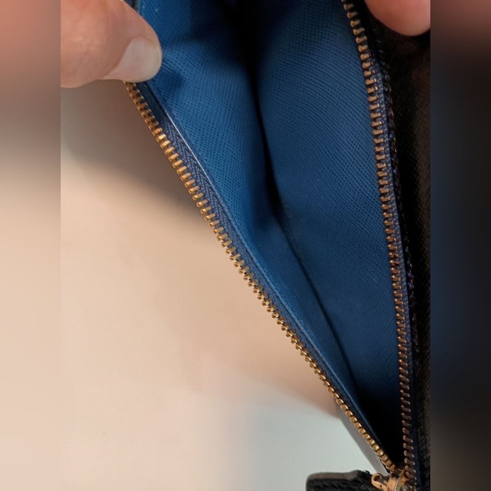 Prada Saffiano Bow Continental Wallet Black - Picture 11 of 16